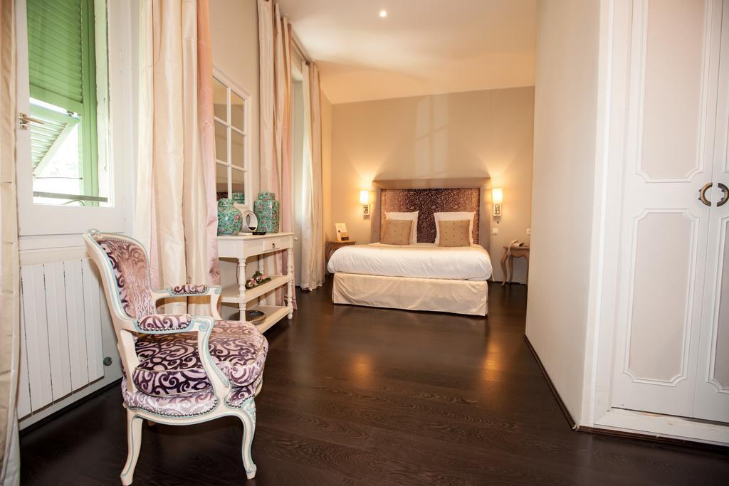 Отель Paris Rome Ментона Экстерьер фото